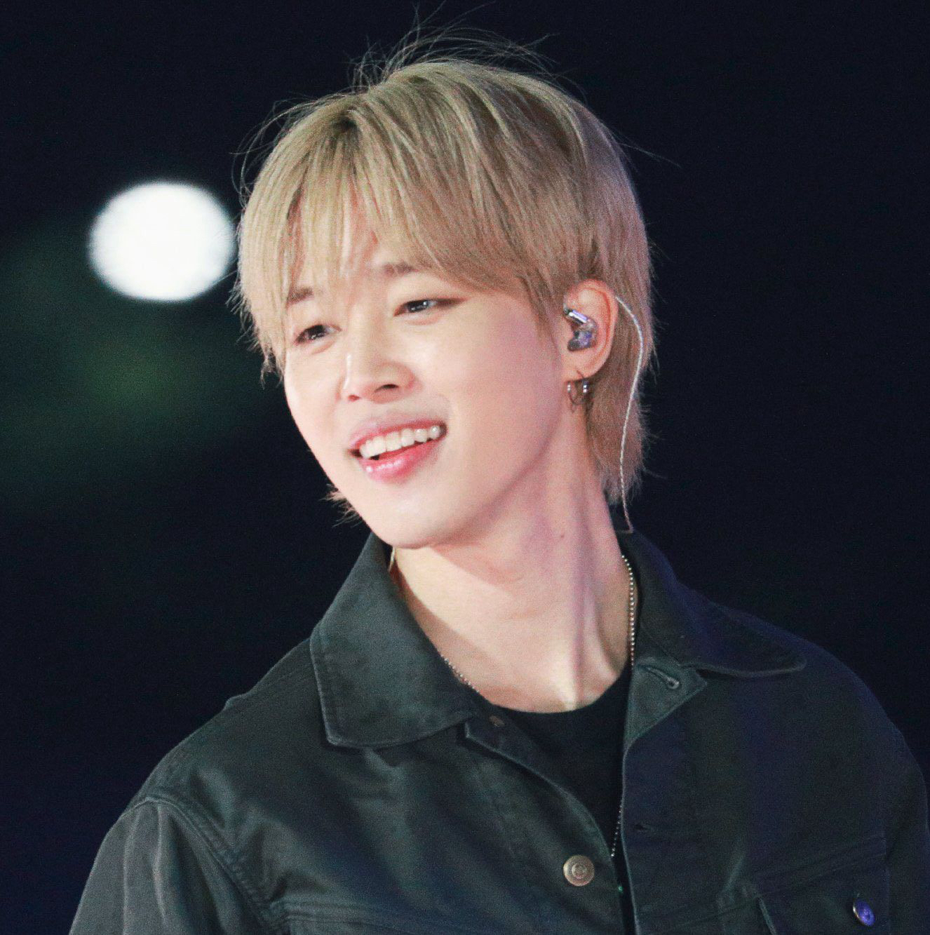 Foto aktivitas terbaru Jimin (BTS)