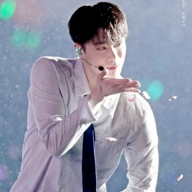Behind-the-scenes cut of Moonbin (ASTRO)