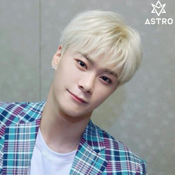 Behind-the-scenes cut of Moonbin (ASTRO)
