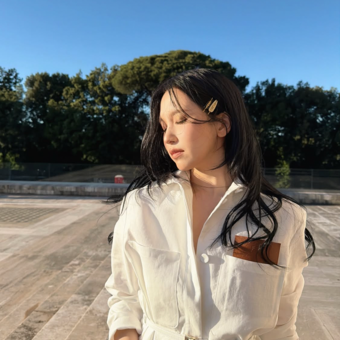 Foto aktivitas terbaru Mina (TWICE)