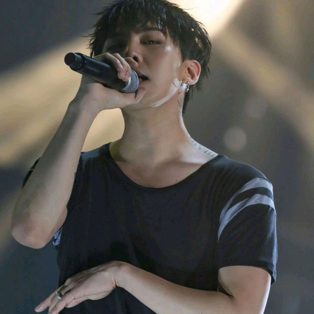 Behind-the-scenes cut of G-DRAGON (BIGBANG)