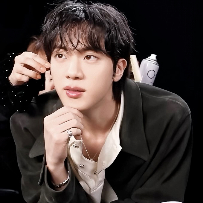 Foto terbaru Jin (BTS)