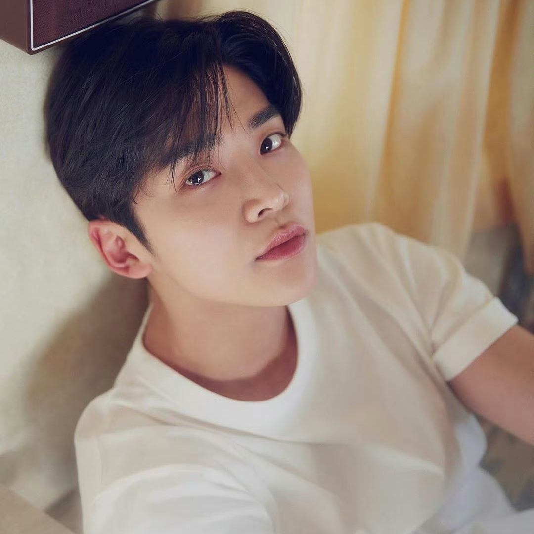 Latest photo of Rowoon