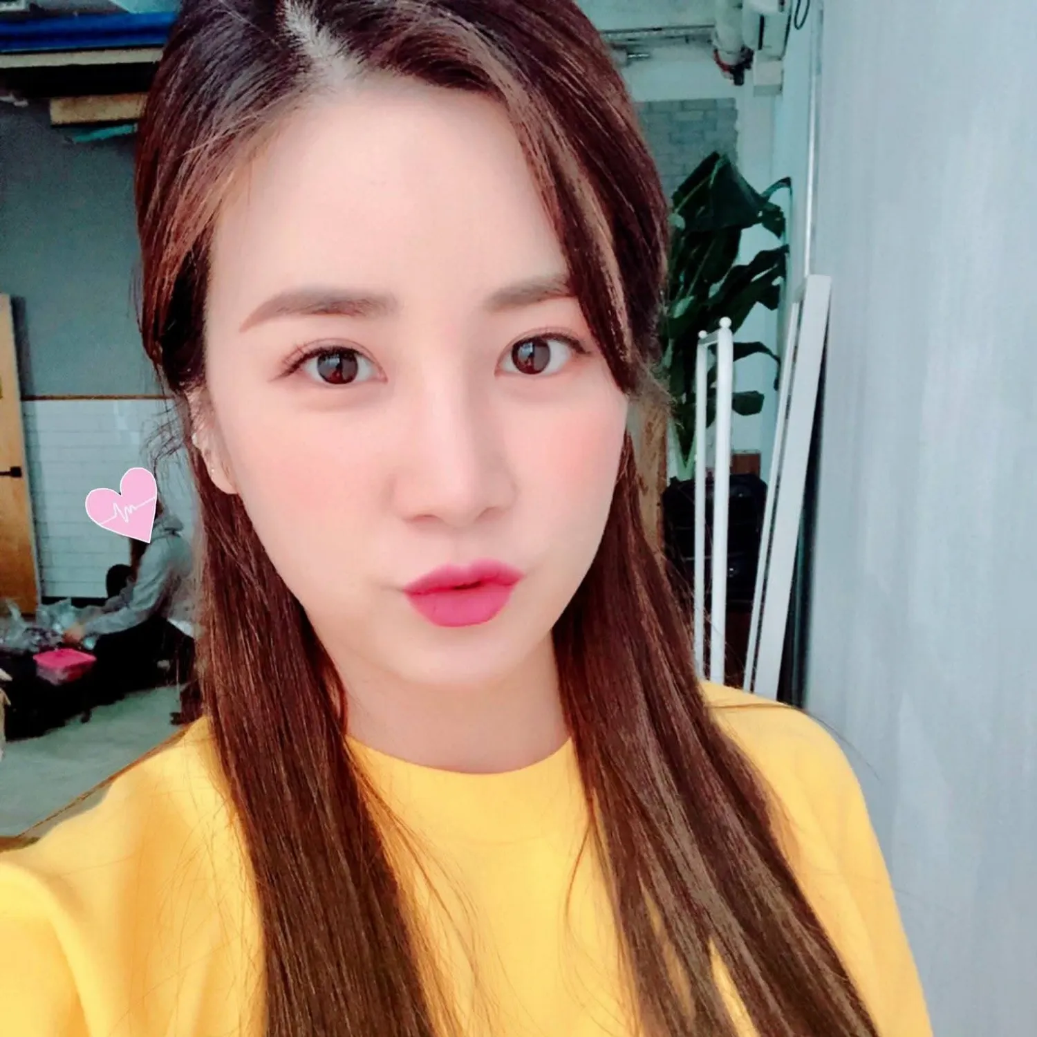 Latest photo of Park Chorong (Apink)