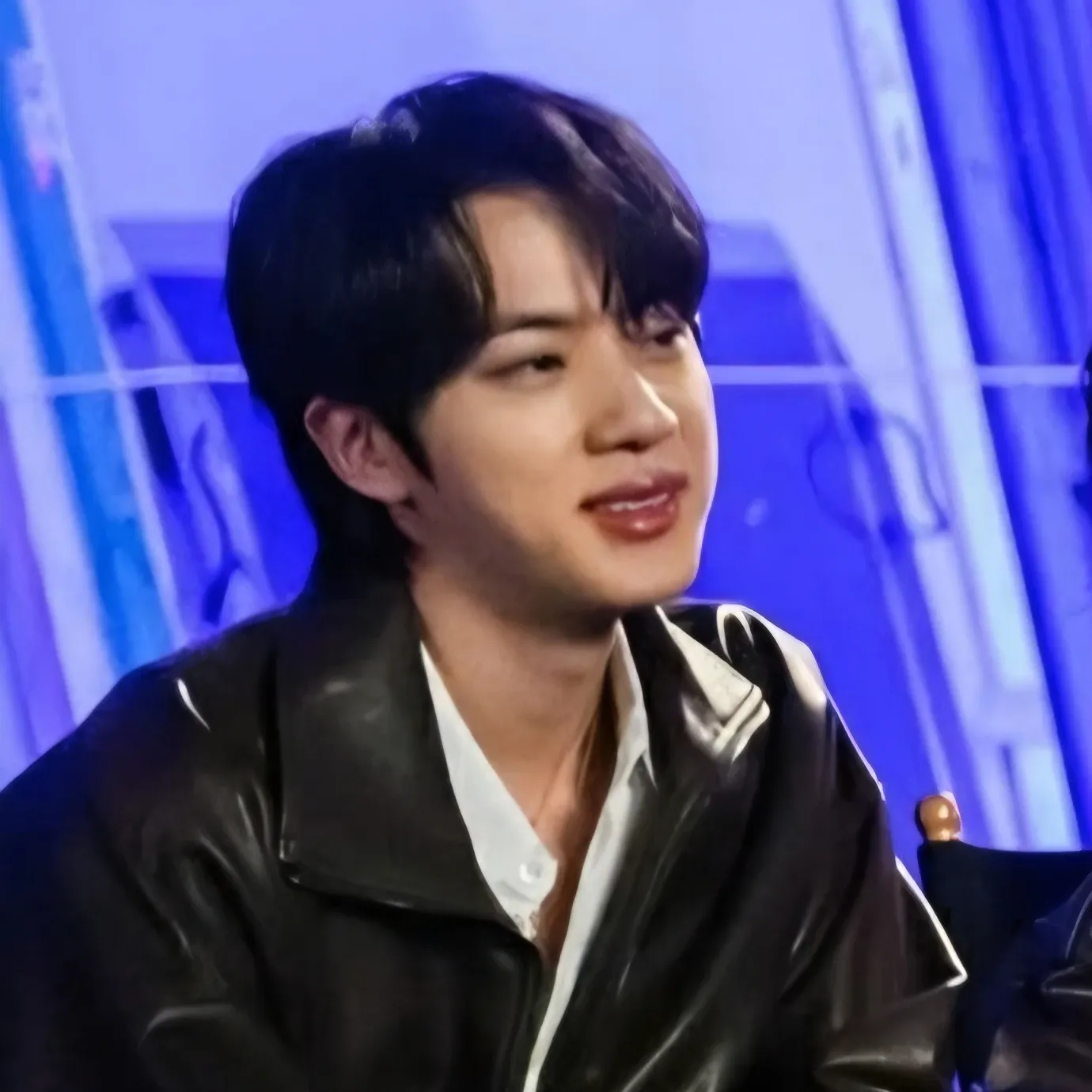 진 (방탄소년단)의 최신 사진