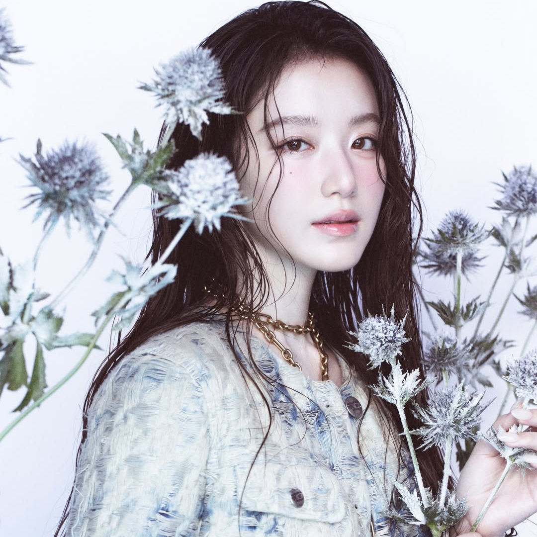 Recent activity shot of Shuhua (i-dle)