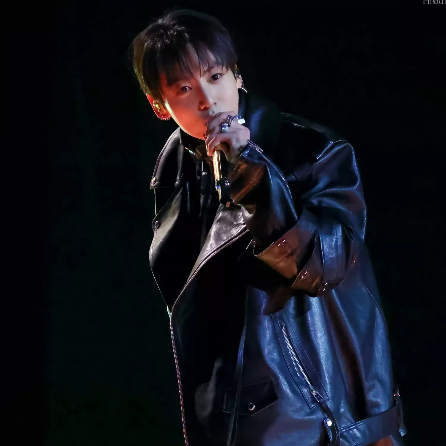 정국 (방탄소년단) 최근 활동샷