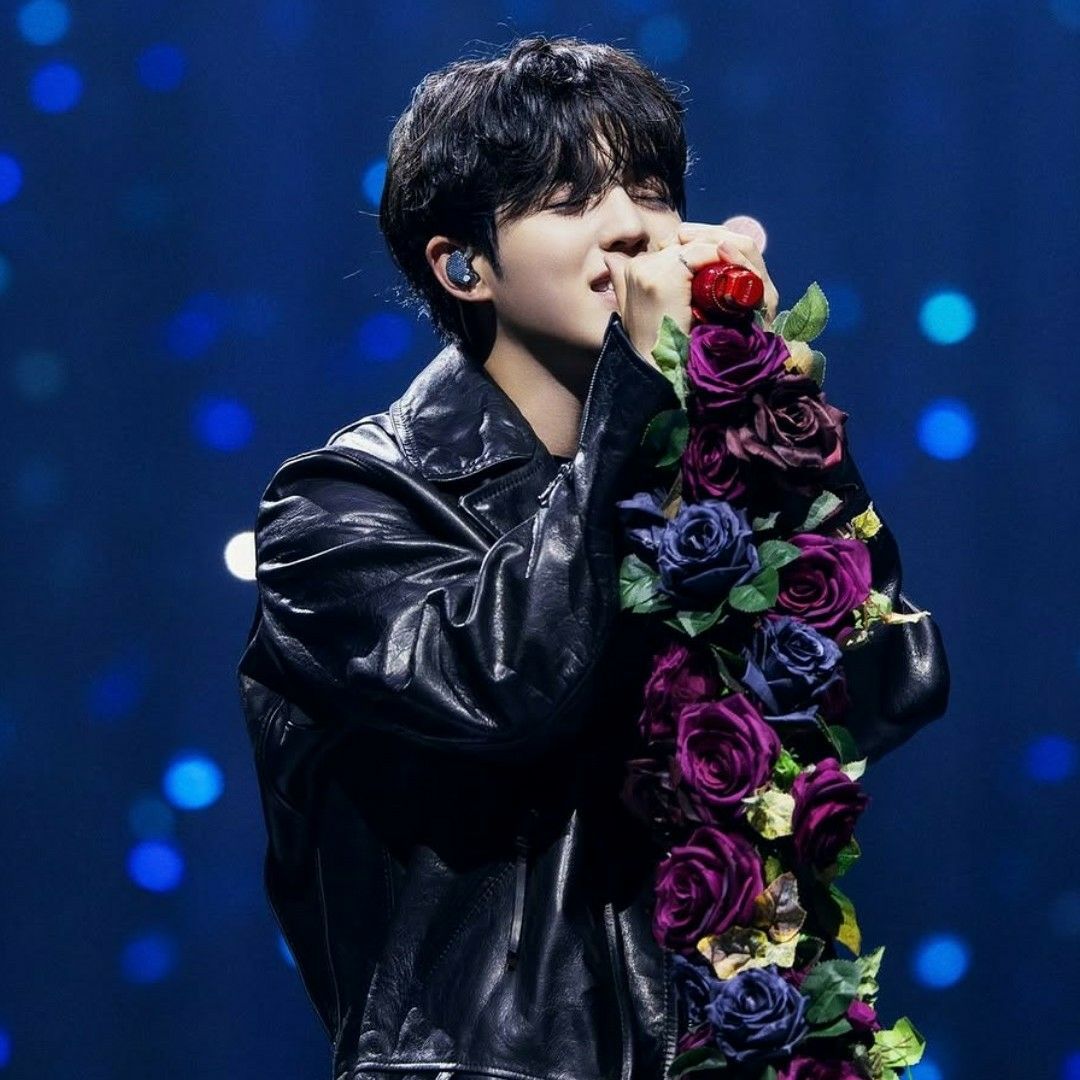 Latest photo of S.Coups (SEVENTEEN)