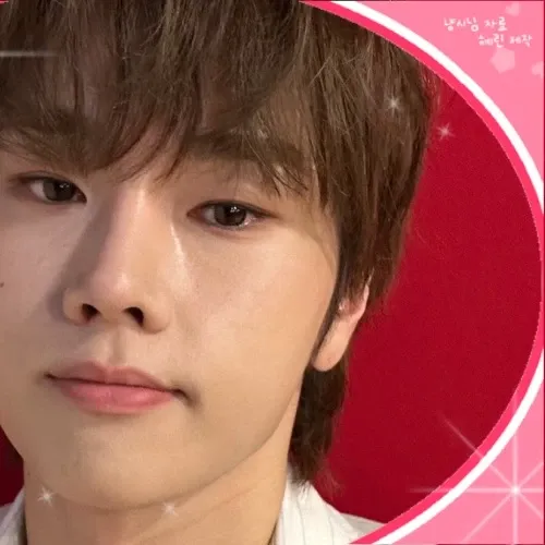 Behind-the-scenes cut of Jungsu (Xdinary Heroes)