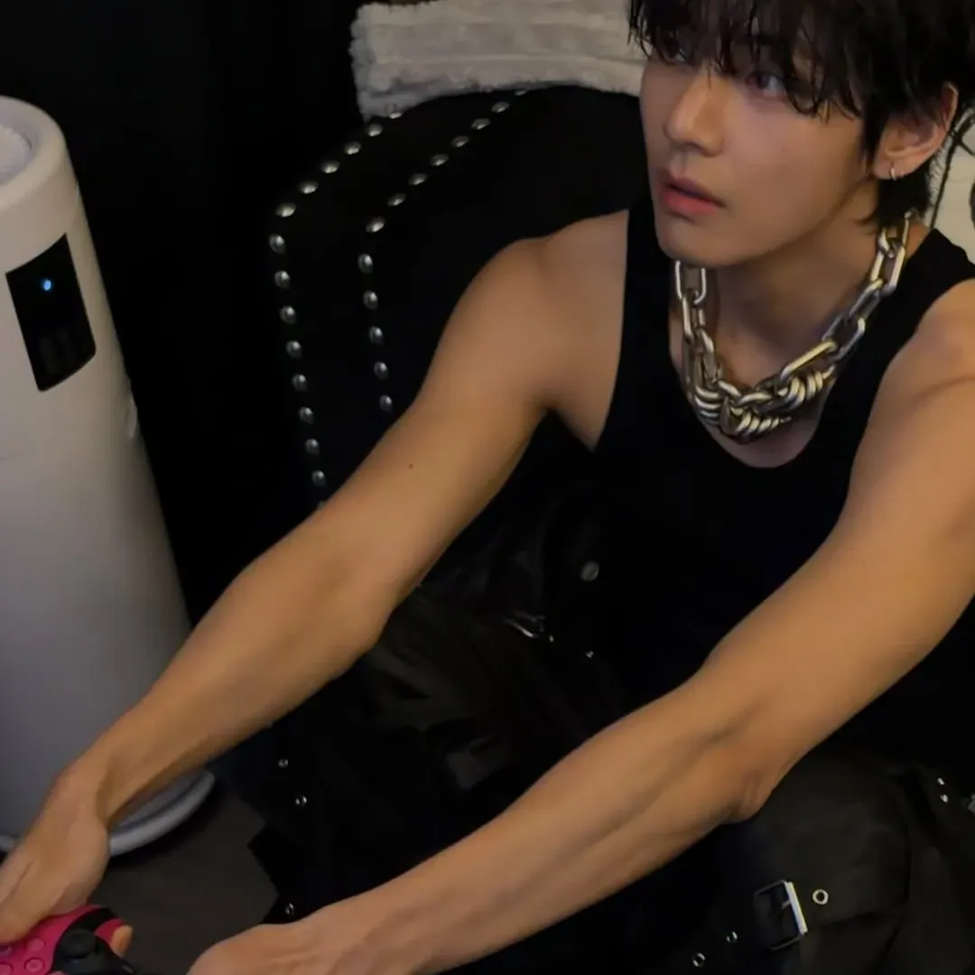 V (BTS)の最新写真