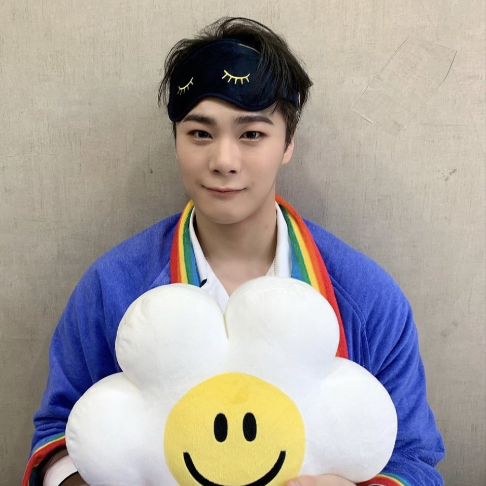 Behind-the-scenes cut of Moonbin (ASTRO)