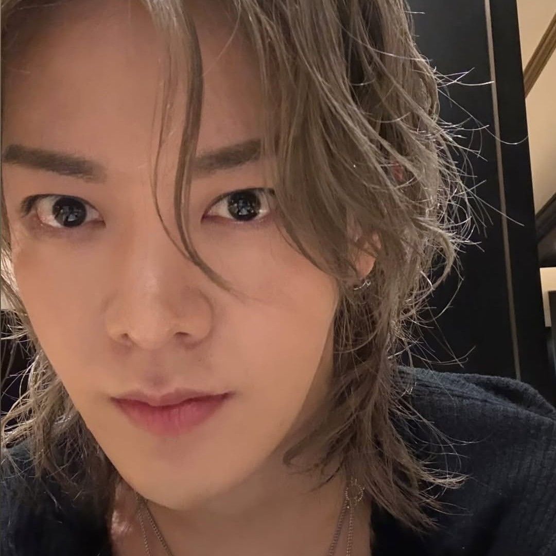 Foto aktivitas terbaru Yuta (NCT 127)