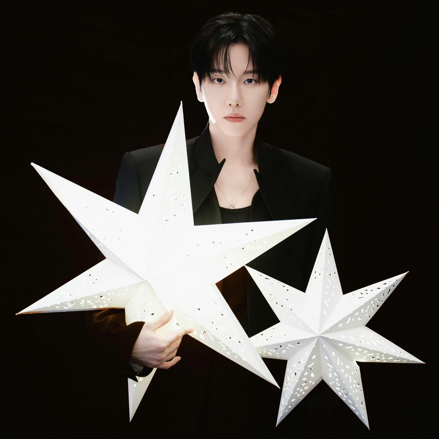 백현 (EXO)의 비하인드 컷