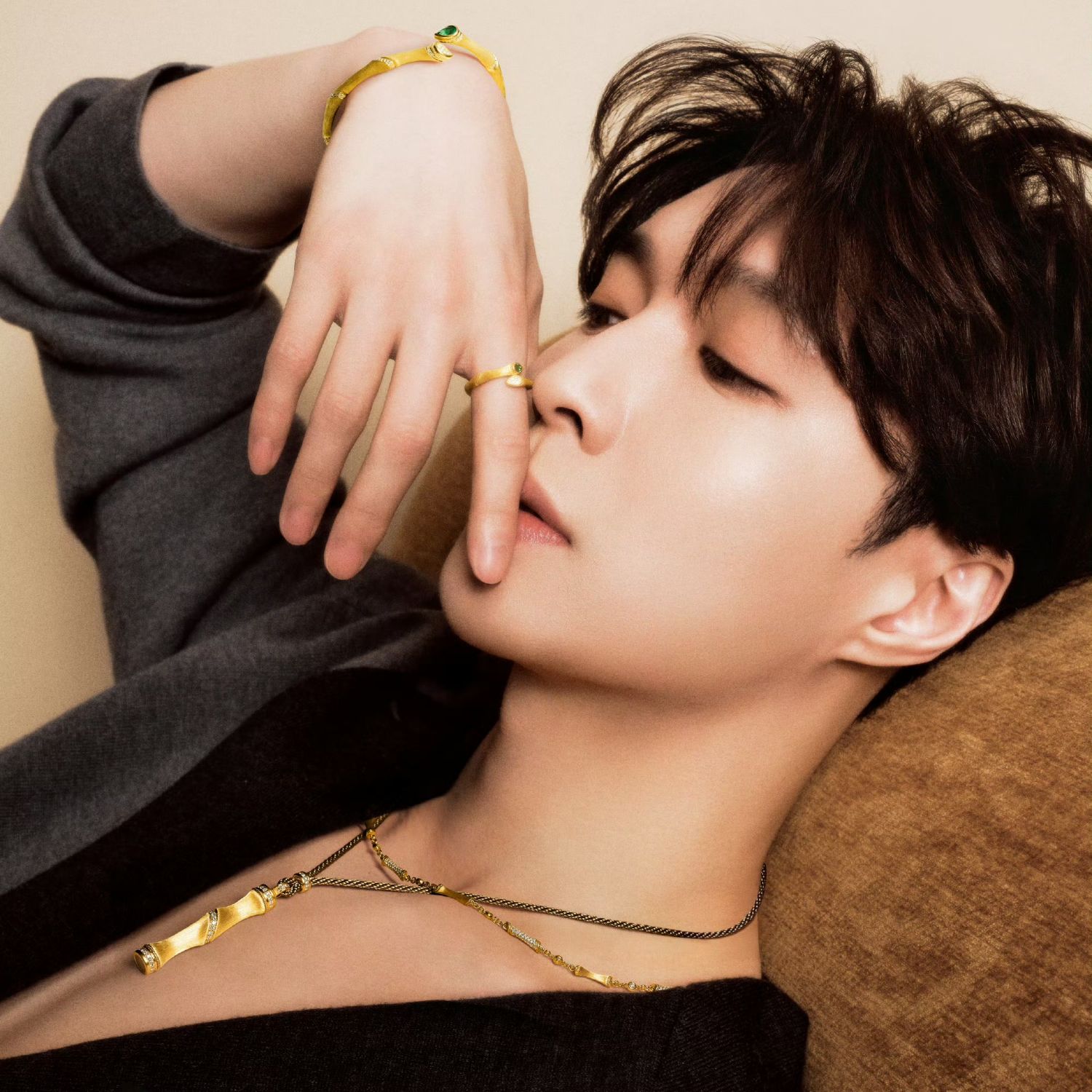 Latest photo of Lay (EXO)