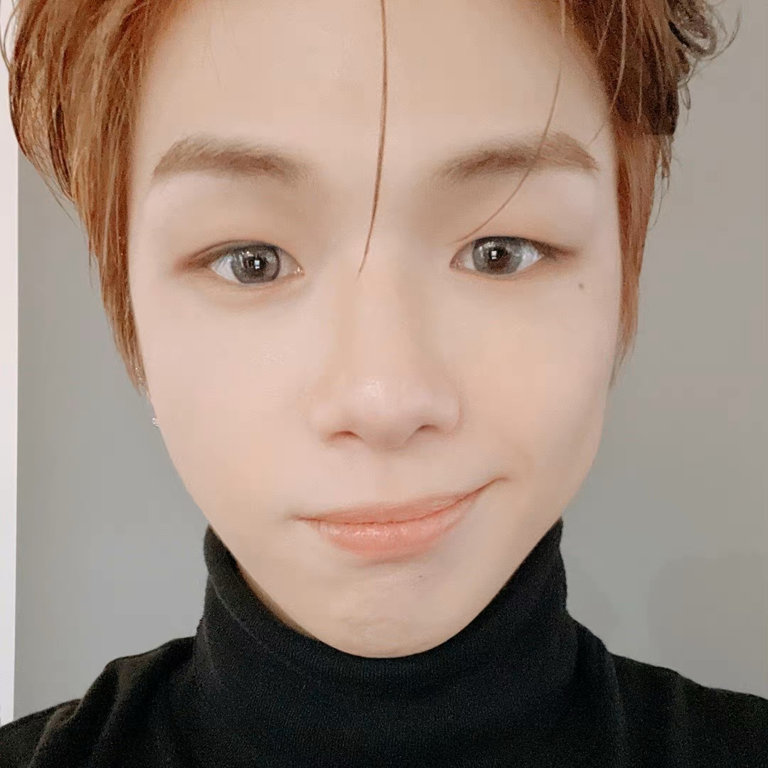 강다니엘의 비하인드 컷
