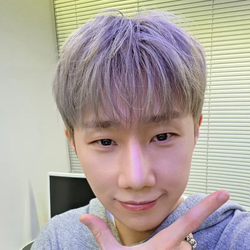Latest photo of Sungkyu (INFINITE)