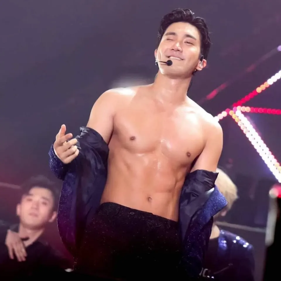 Recent activity shot of Siwon (Super Junior)