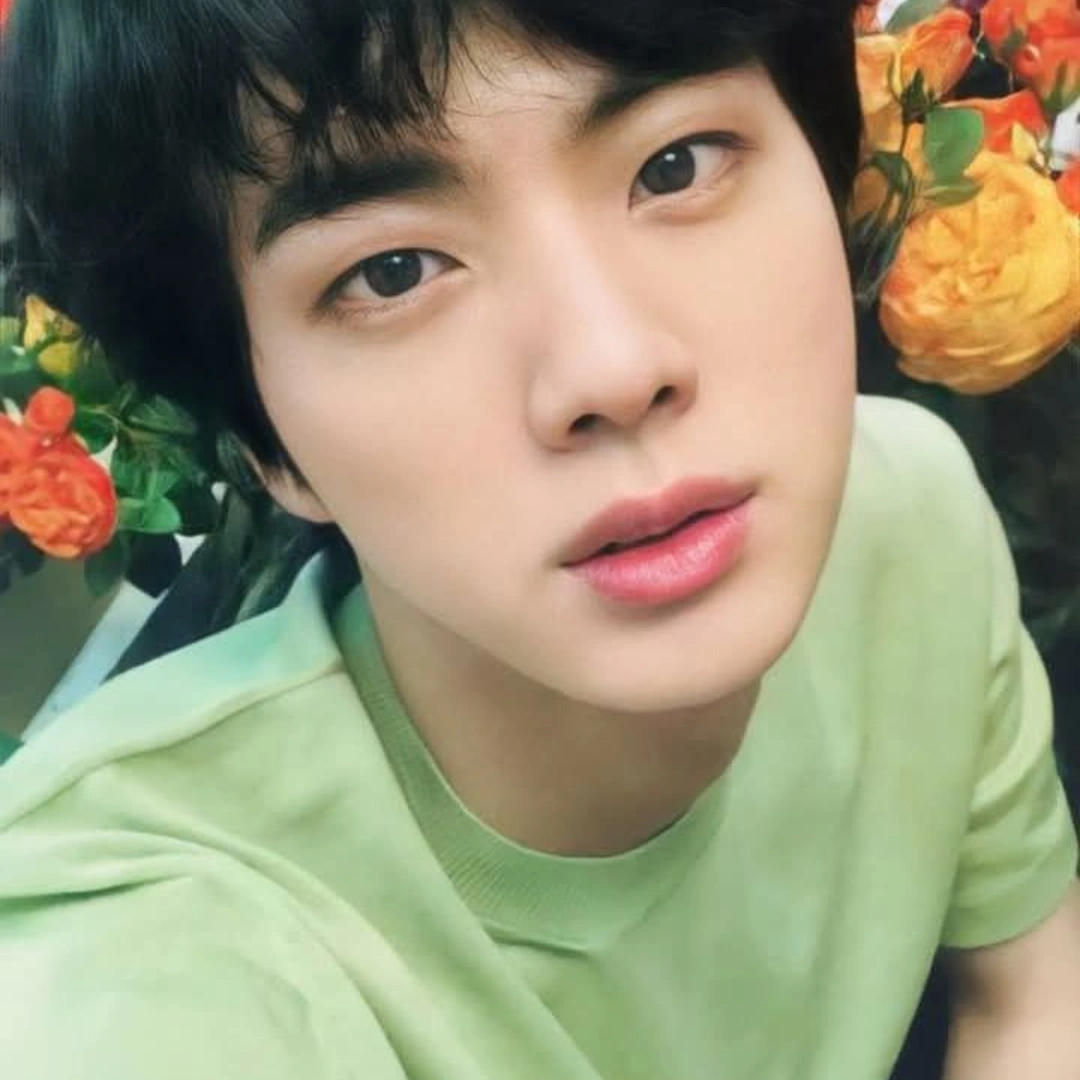 진 (방탄소년단)의 최신 사진