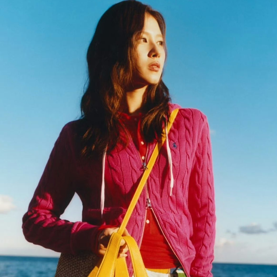 Latest photo of Sana (TWICE)