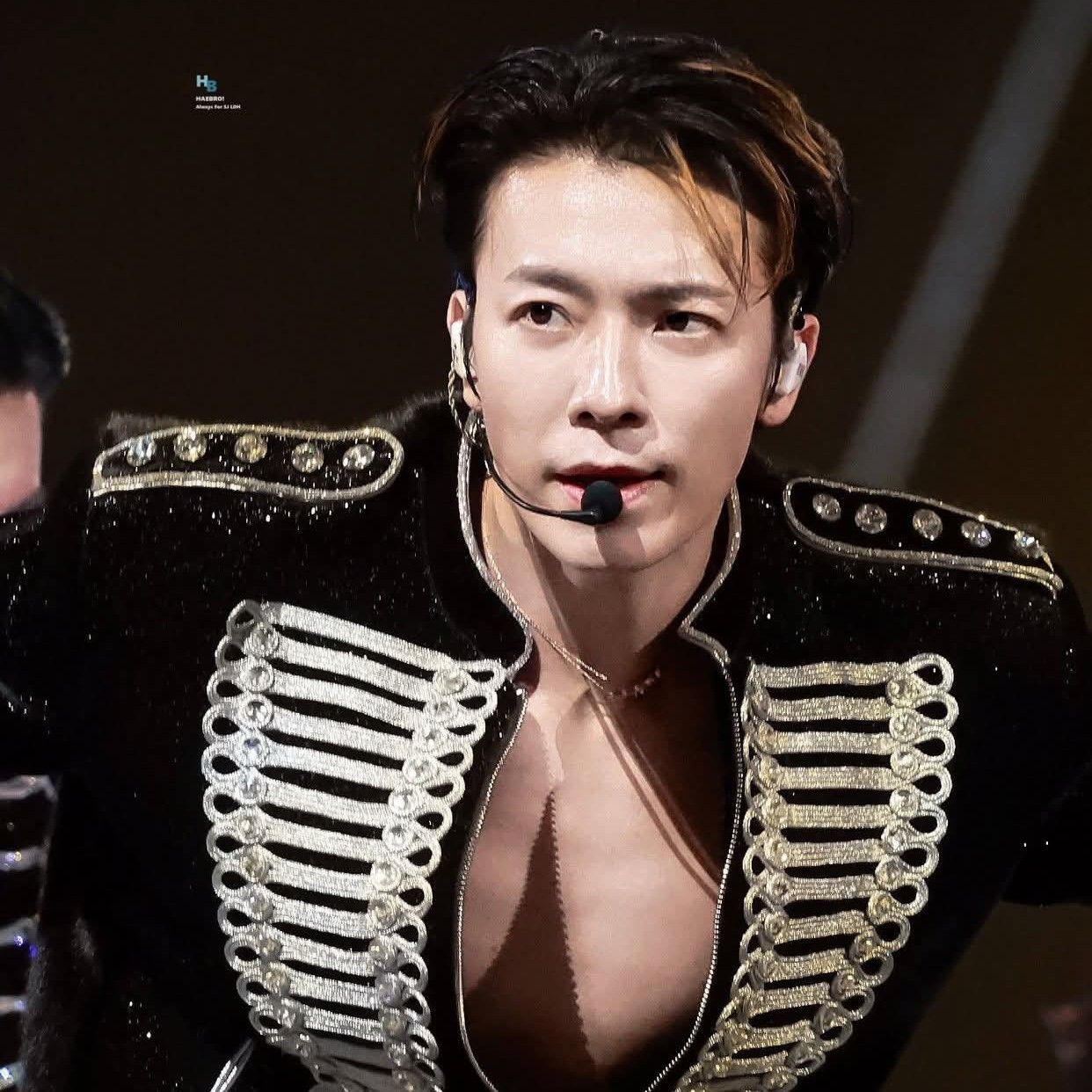 A moment captured by Super Junior's fan