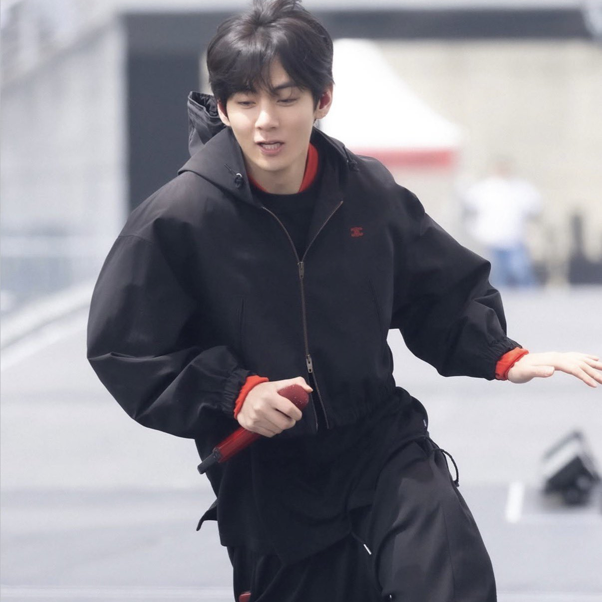 뷔 (방탄소년단)의 비하인드 컷