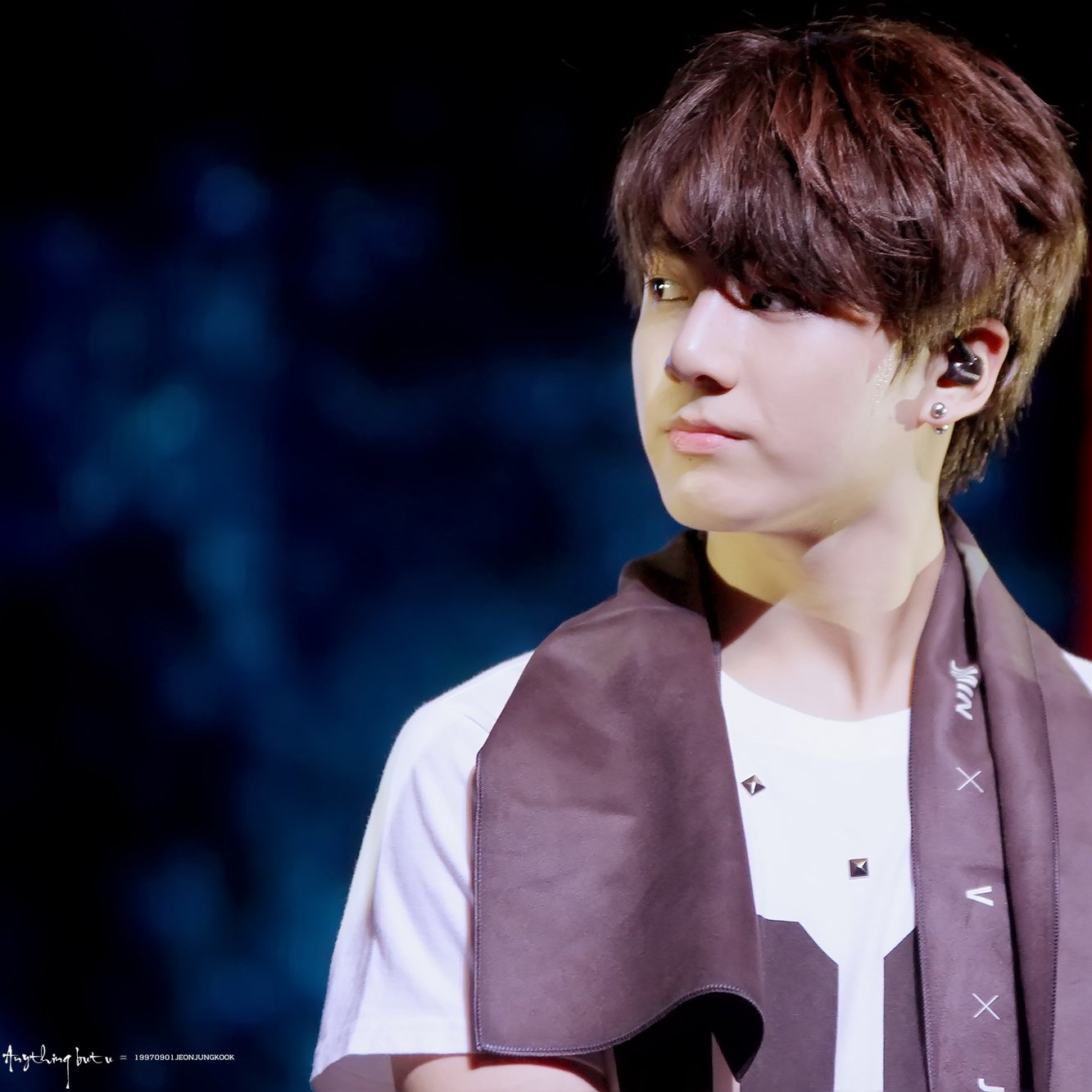 Foto aktivitas terbaru Jungkook (BTS)