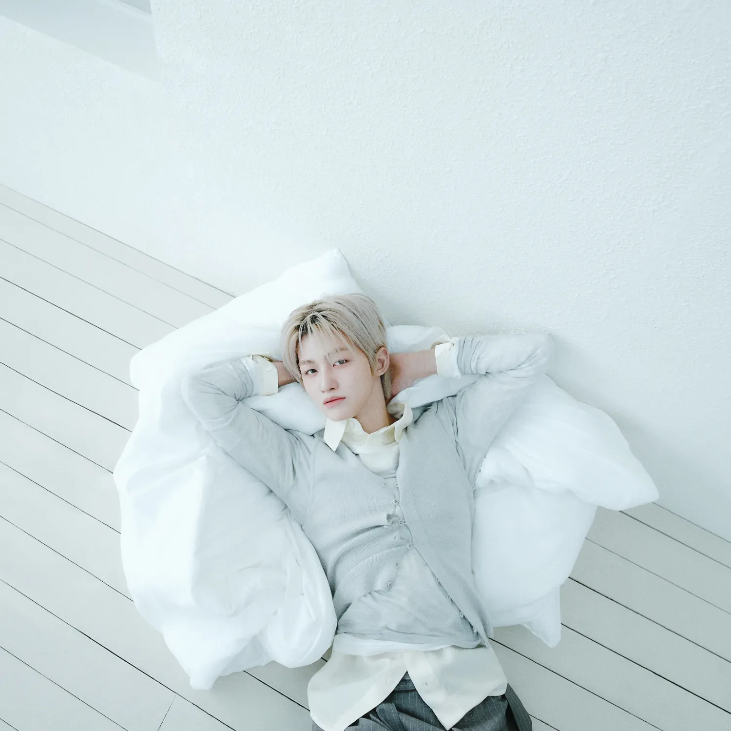 ジフン (TWS)の舞台裏ショット