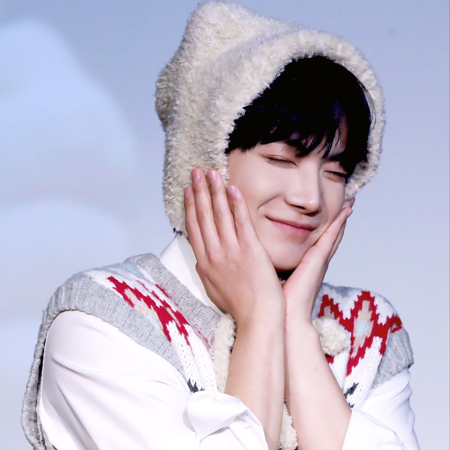 A moment captured by Kim Jonghyeon's fan