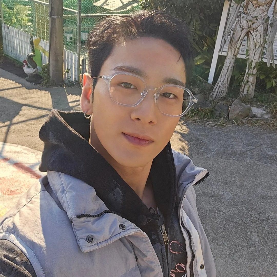 A moment captured by Baekho's fan