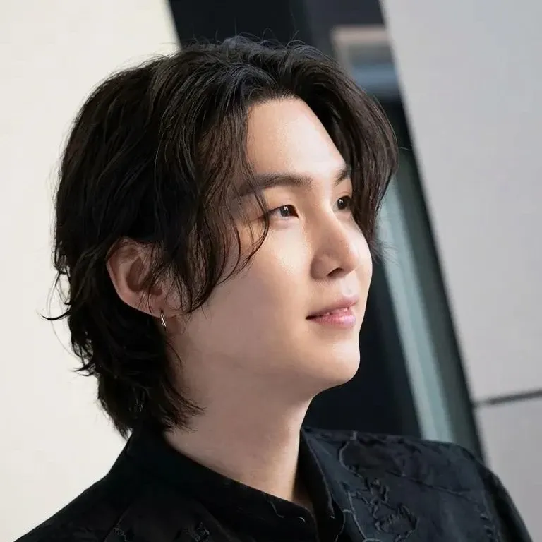 SUGA (防彈少年團)的最新照片