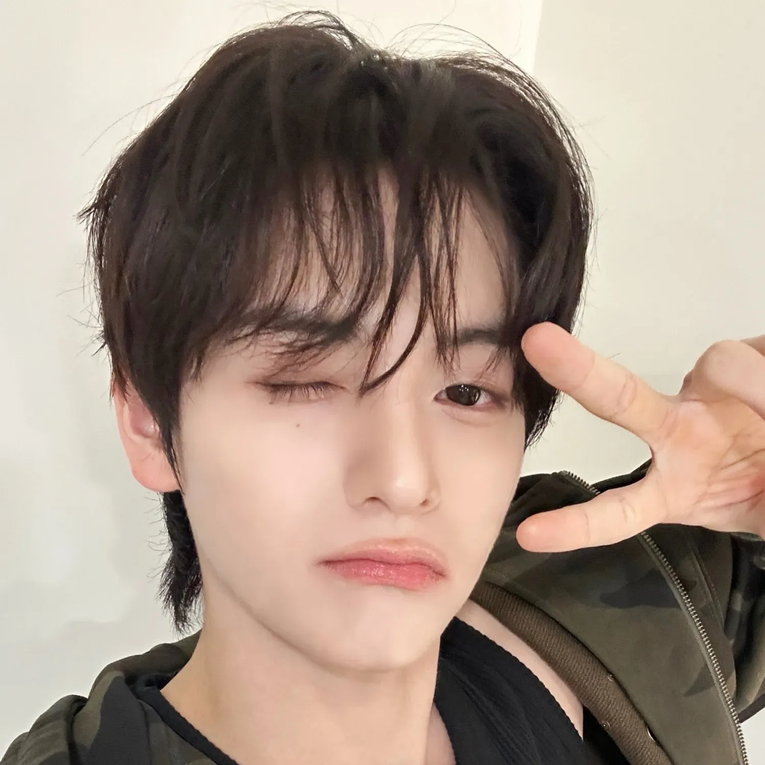 Latest photo of Sungyun (n.SSign)