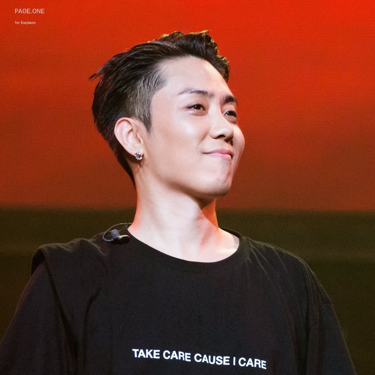 A moment captured by Eun Jiwon (SECHSKIES)'s fan