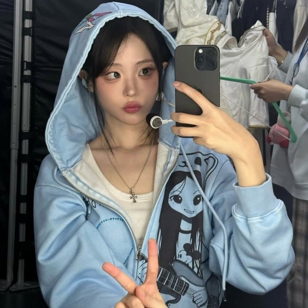 QWER의 매력을 담은 최애돌 대표 사진