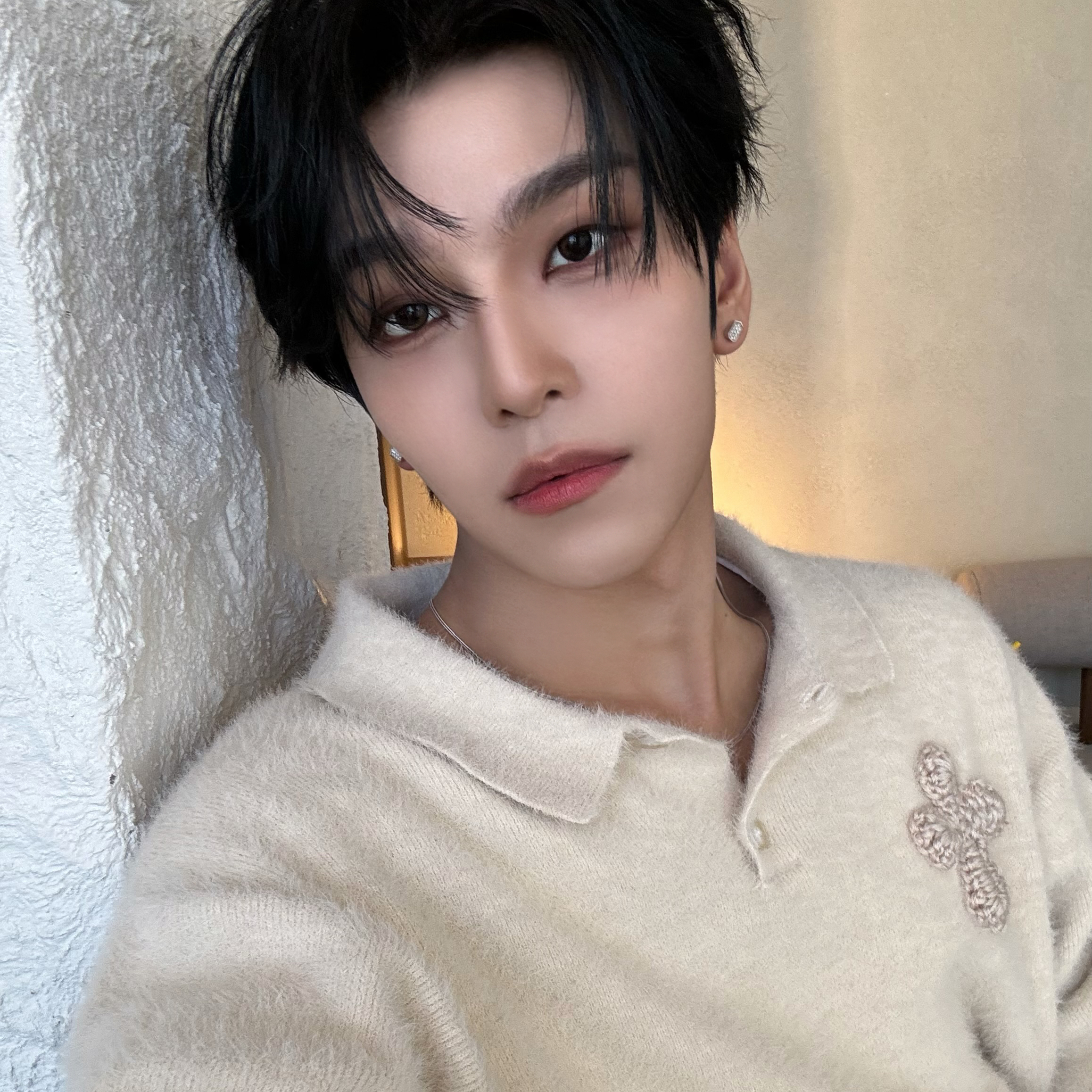 A moment captured by He Xinlong (ALPHA DRIVE ONE)'s fan