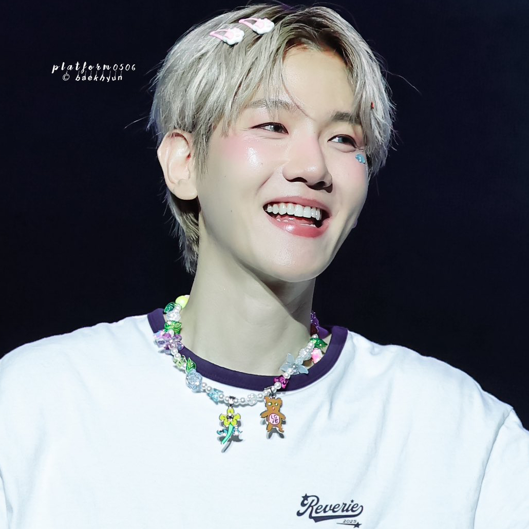 백현 (EXO) 최근 활동샷