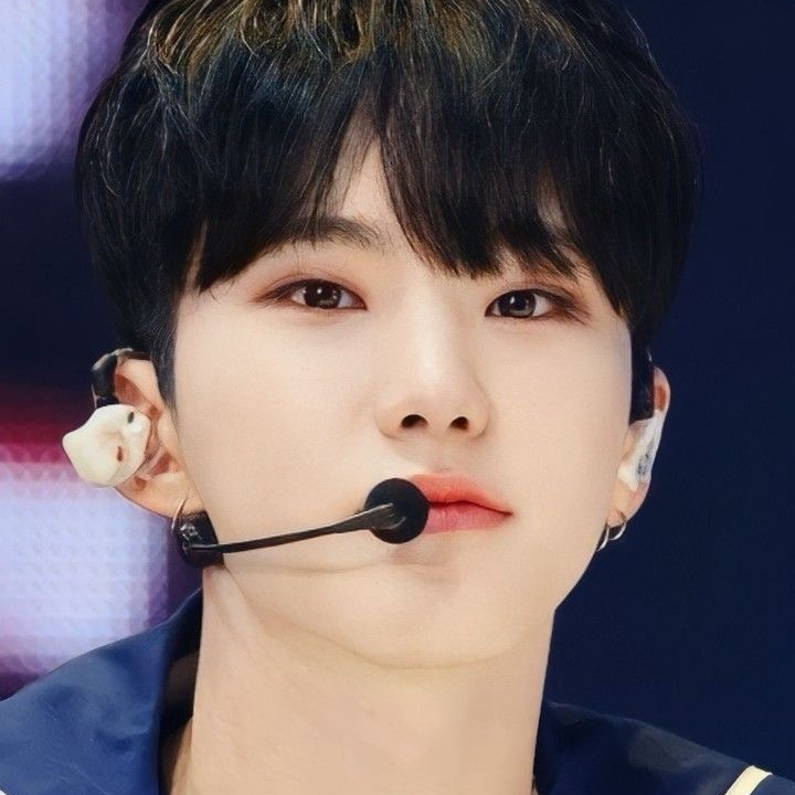 Latest photo of Hoshi (SEVENTEEN)