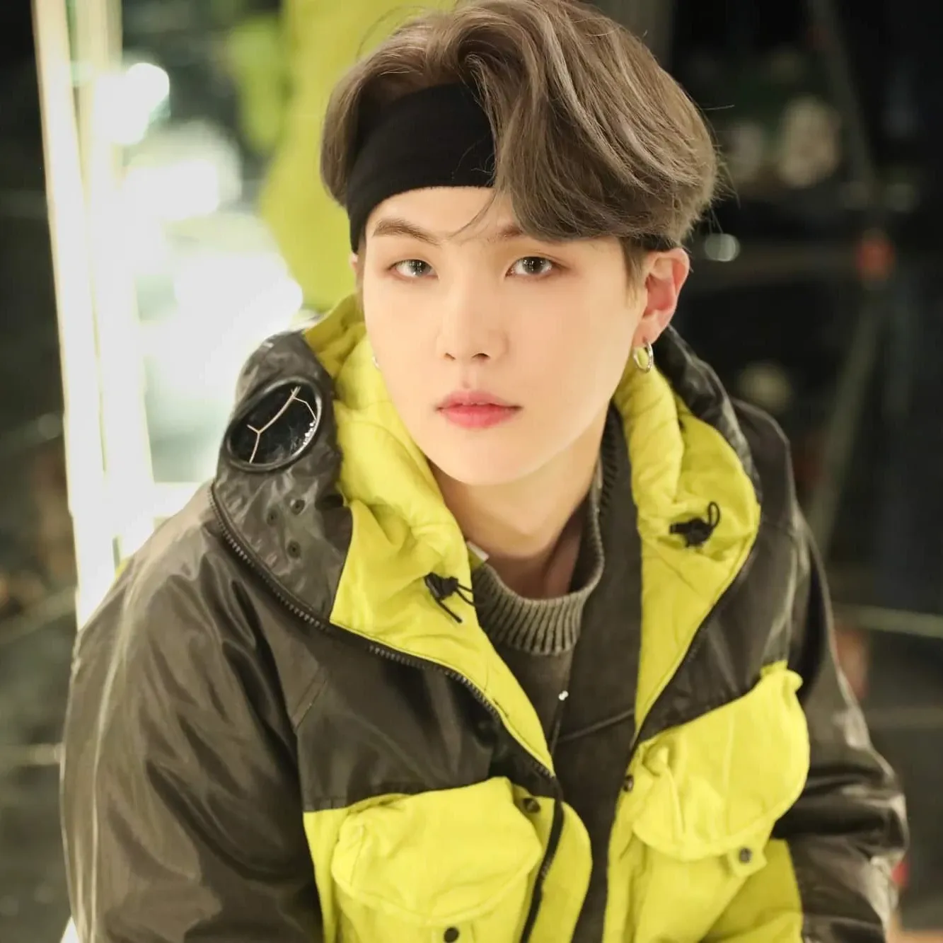 Foto aktivitas terbaru SUGA (BTS)