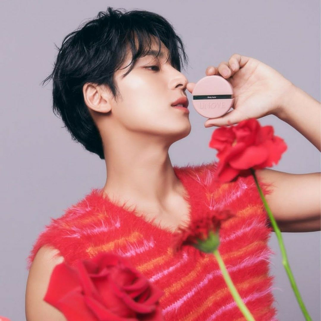 Latest photo of Mingyu (SEVENTEEN)