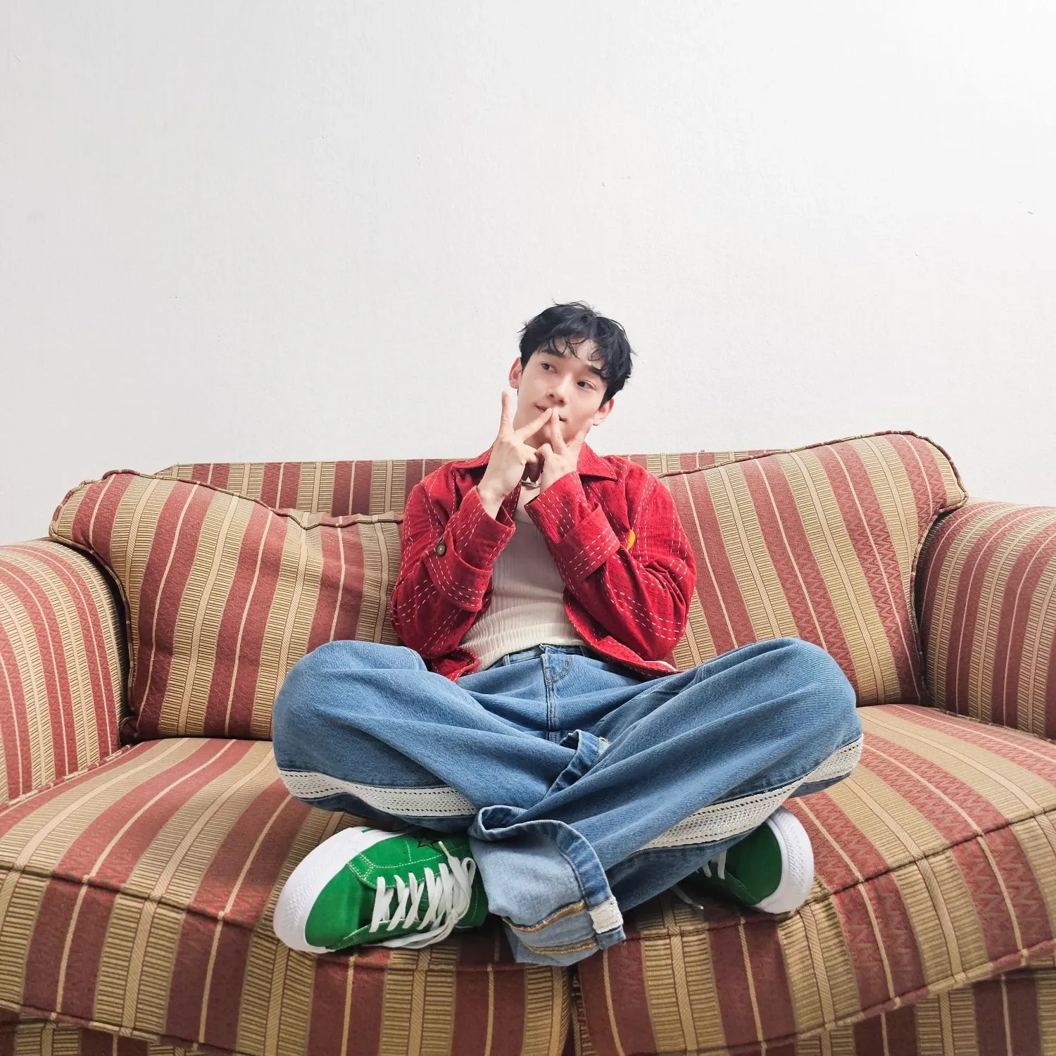 Behind-the-scenes cut of Chen (EXO)