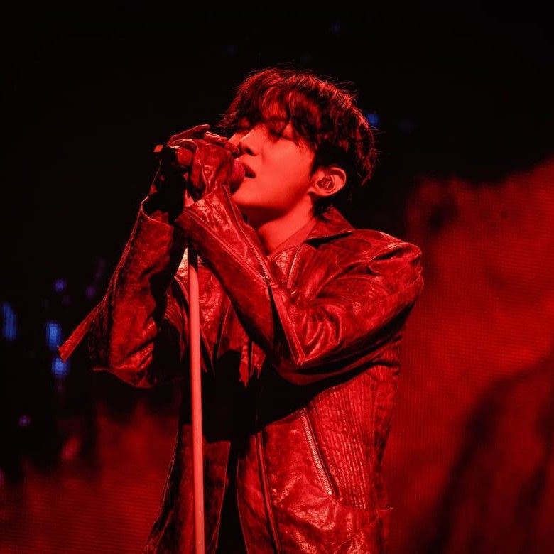 Foto aktivitas terbaru j-hope (BTS)