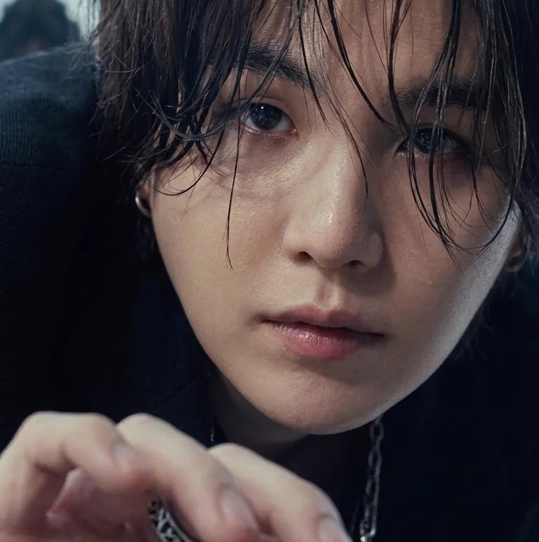 SUGA (BTS)の最新写真