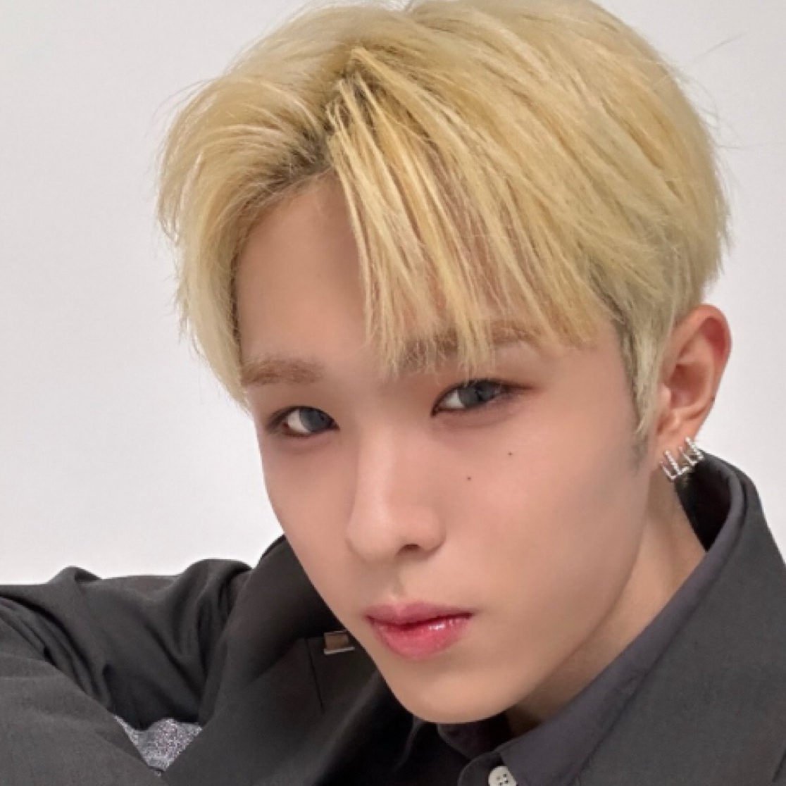 Behind-the-scenes cut of Hyui (NEXZ)