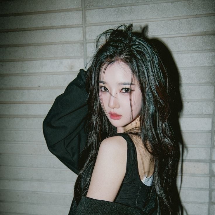 Behind-the-scenes cut of Kim Yooyeon (tripleS)