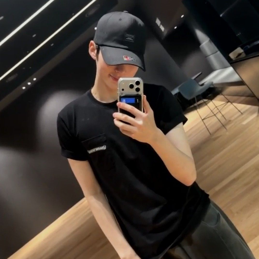 Momen yang diabadikan oleh penggemar Sung Hanbin (ZEROBASEONE)