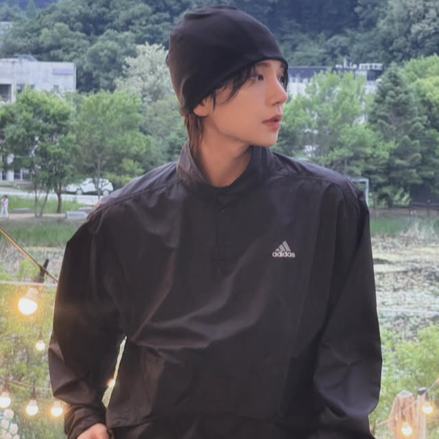 Latest photo of Joshua (SEVENTEEN)