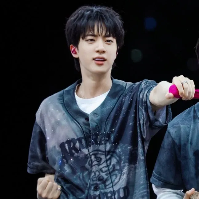 Foto terbaru Jin (BTS)
