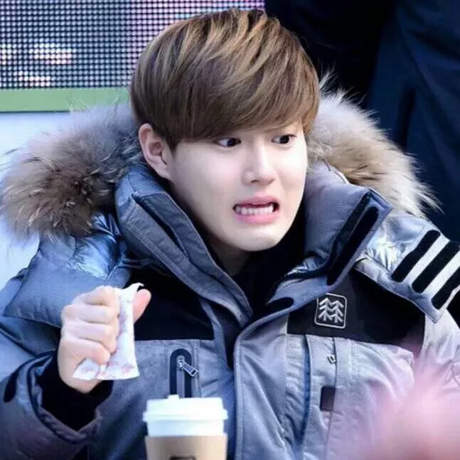 Suho (EXO)的幕後花絮
