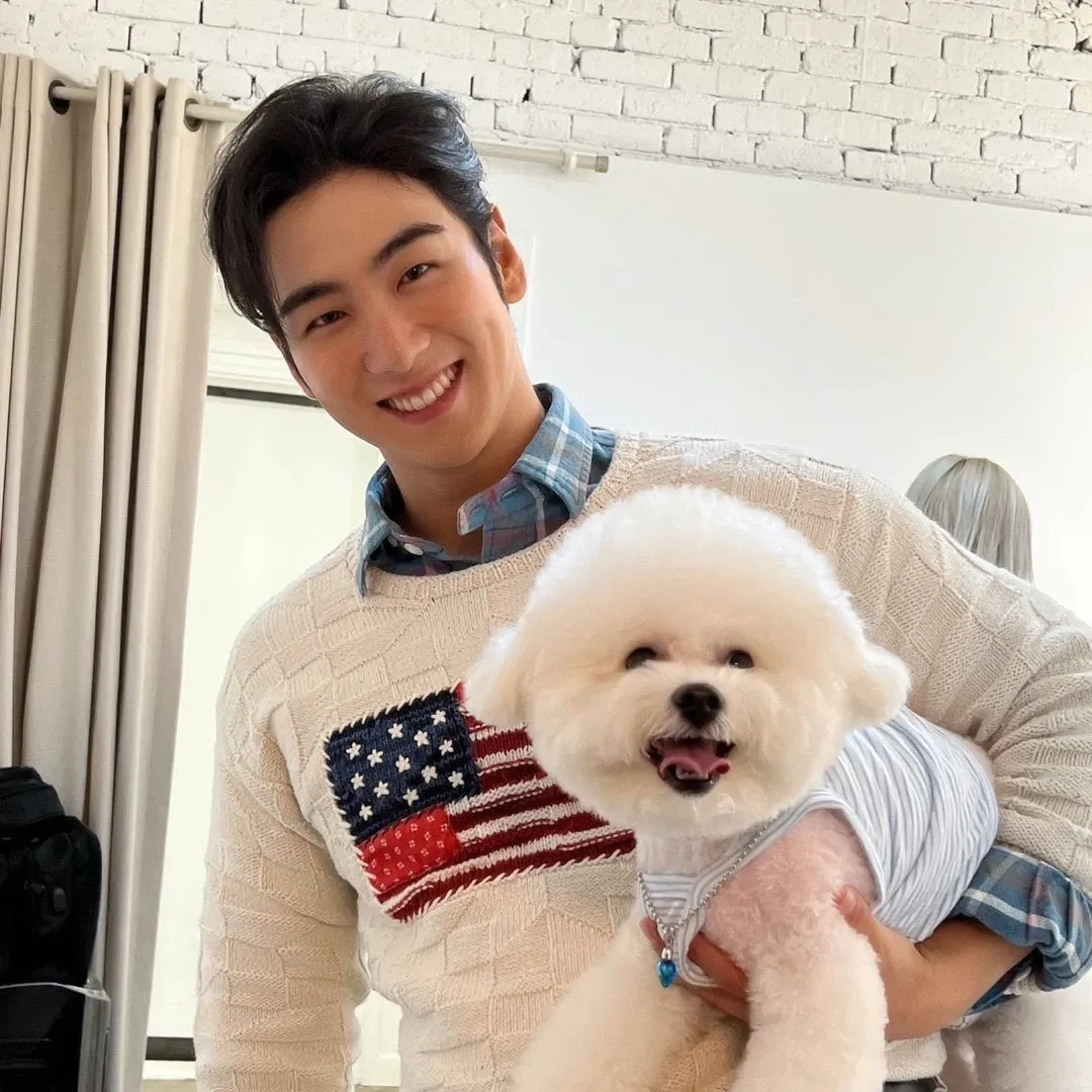 백호 최근 활동샷