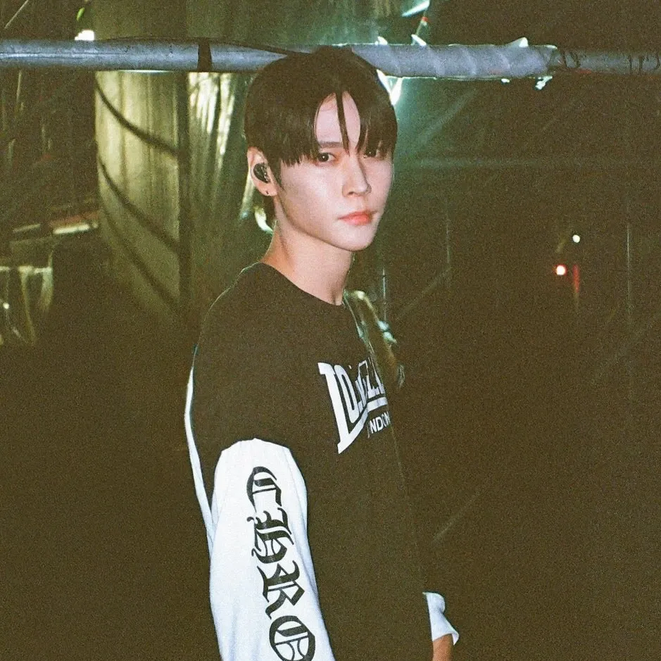 Recent activity shot of Eunseok (RIIZE)