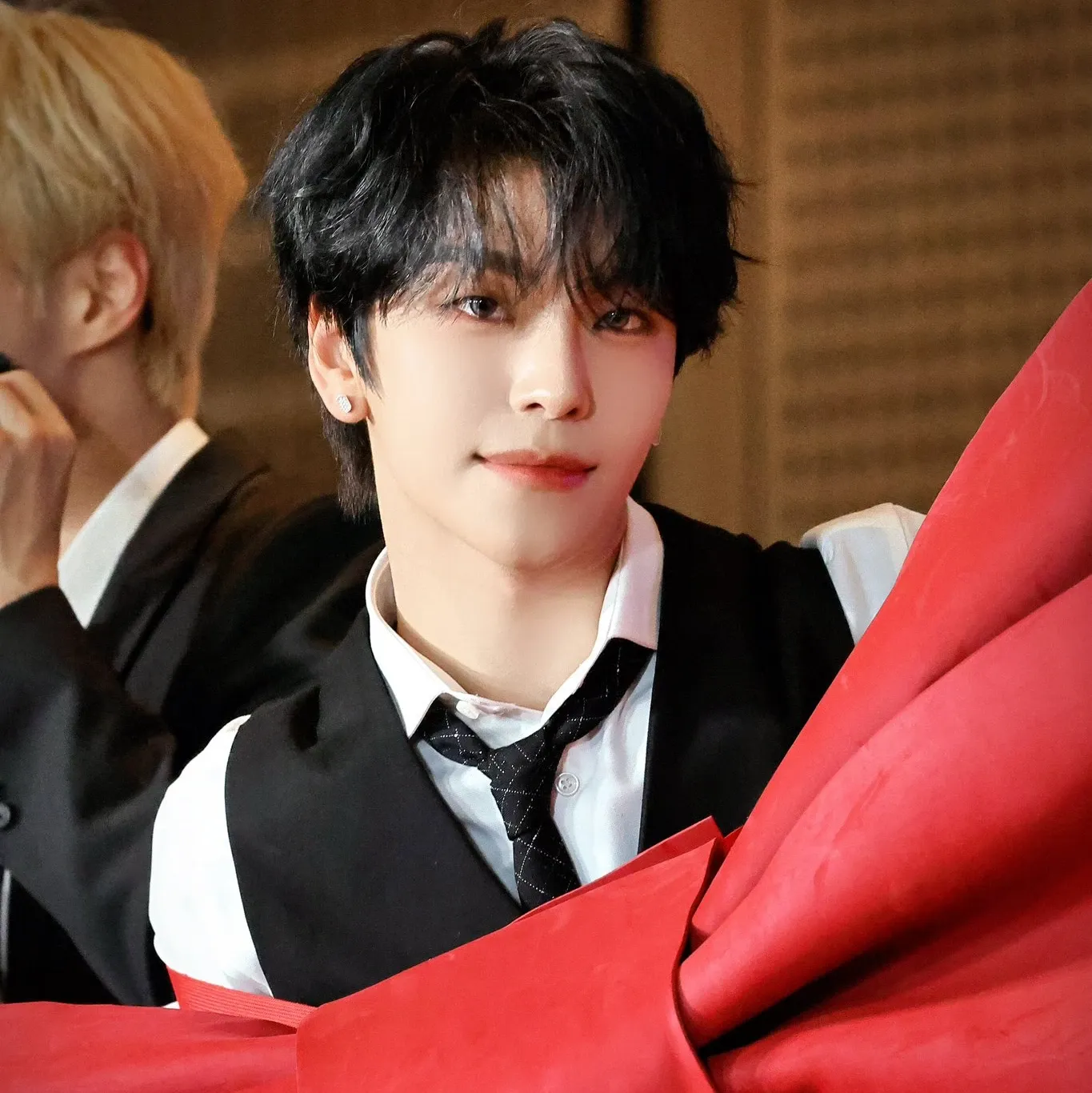 A moment captured by He Xinlong (ALPHA DRIVE ONE)'s fan